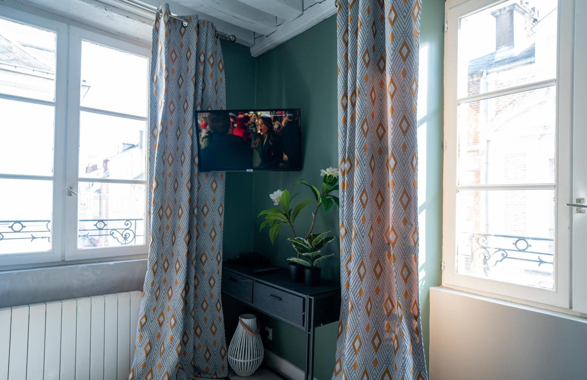 L'Orleanais 1 - Appartement Spacieux Centre Ville Extérieur photo